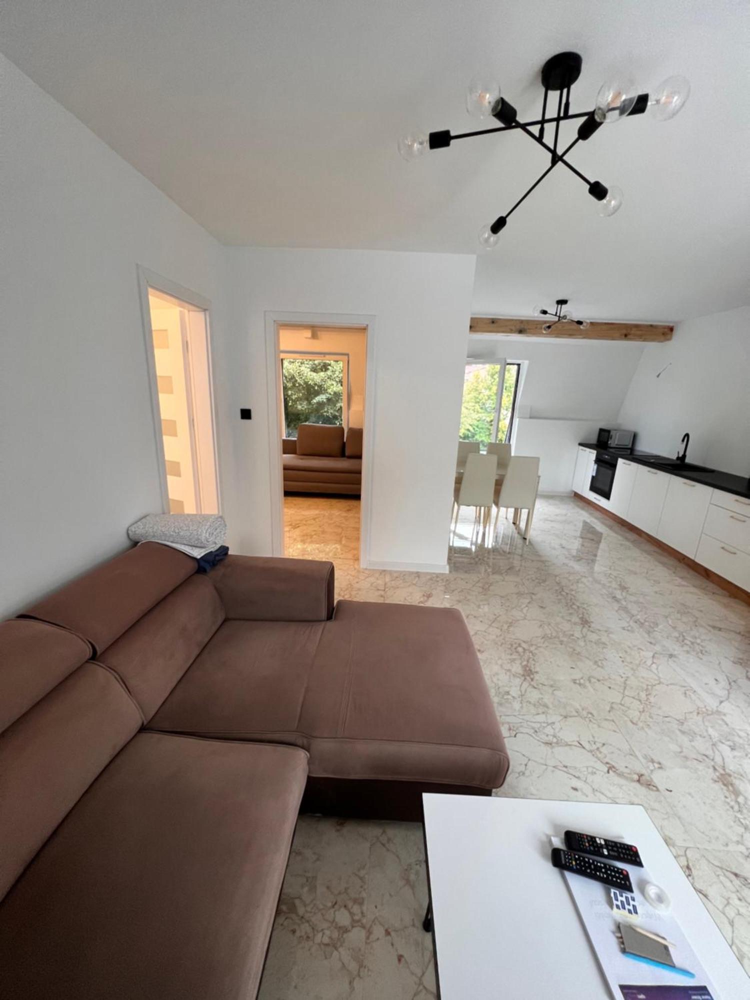 פז'מיסל Dworskiego 74, Apartament 3 מראה חיצוני תמונה